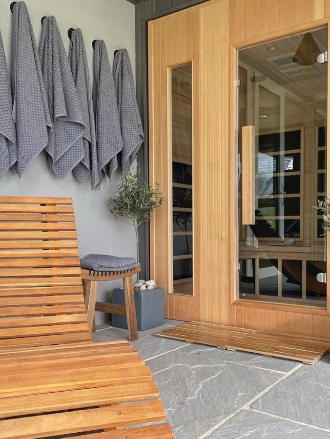 Villa The Hideaway Retreat Omagh Esterno foto