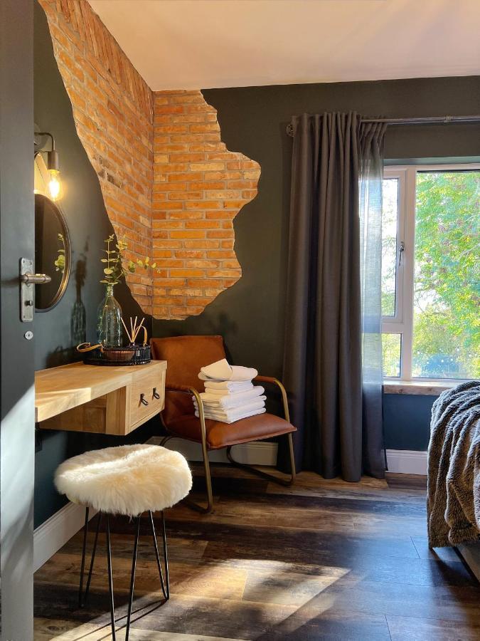 Villa The Hideaway Retreat Omagh Esterno foto