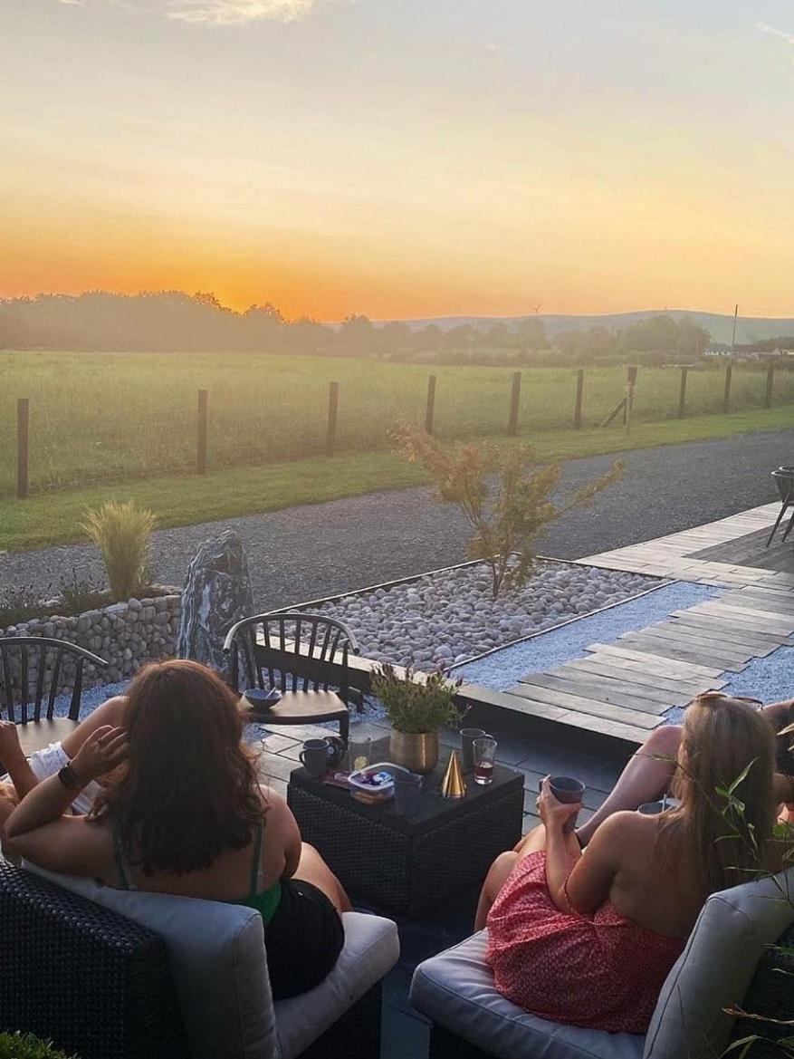 Villa The Hideaway Retreat Omagh Esterno foto