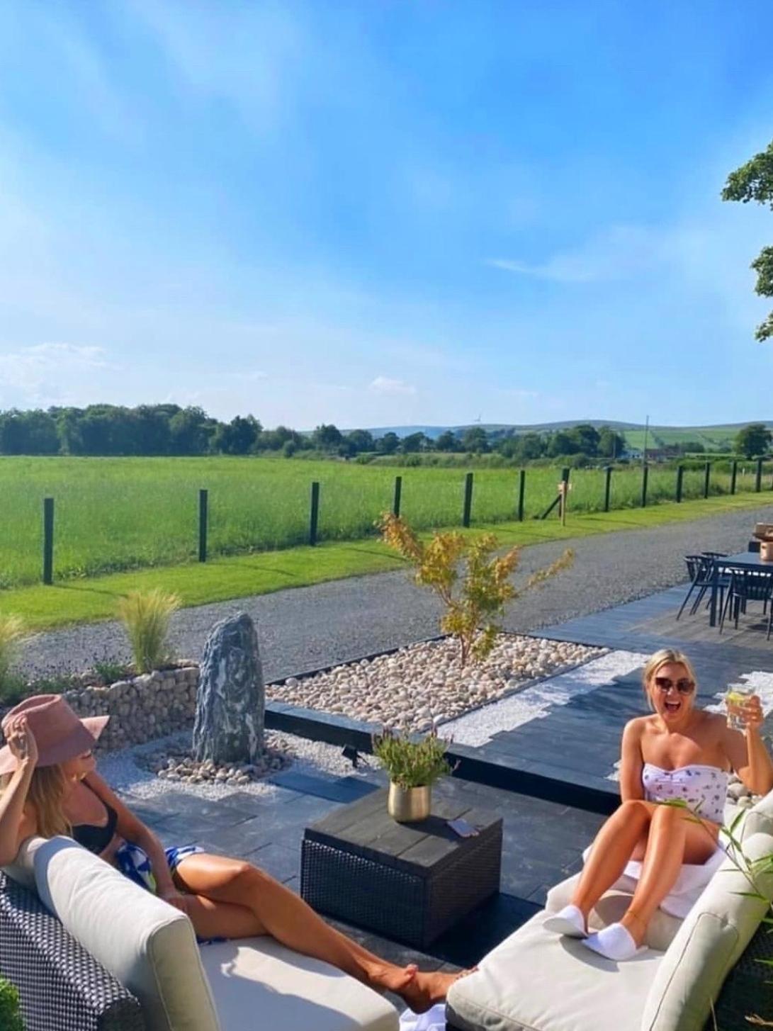 Villa The Hideaway Retreat Omagh Esterno foto